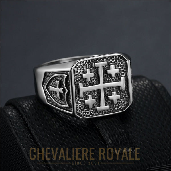 Chevalière Croix d'Acier : Un Bijou Religieux au Charme Intemporel-Chevaliere Royale -52