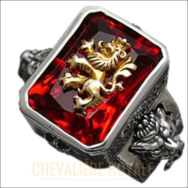 Chevalière homme argent avec motif lion style gitan et grosse pierre : Un bijou audacieux et élégant- Chevaliere Royale