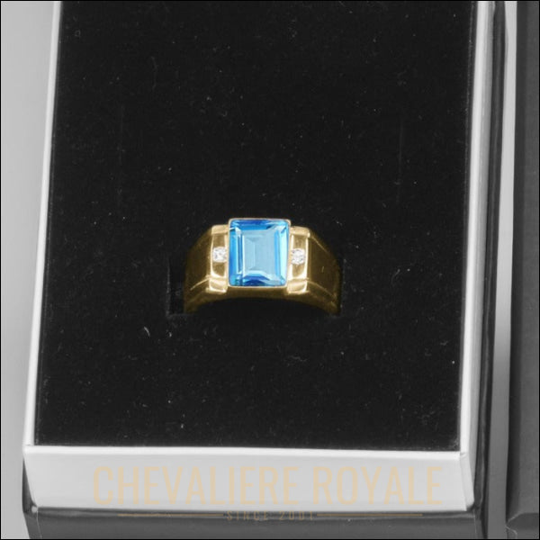 Chevalière de luxe en or jaune : la pierre d'aquamarine et diamants-Chevaliere Royale - 58