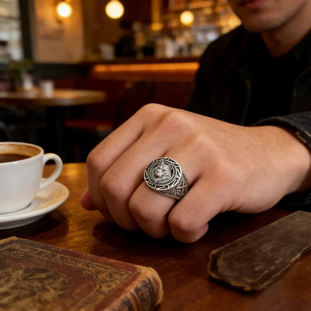 BAGUE-POUR-HOMMES-TETE-DE-LOUP-CHEVALIERE-ROYALE