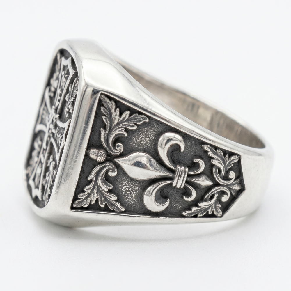 Bague Croix Chrétienne et Fleur de Lys