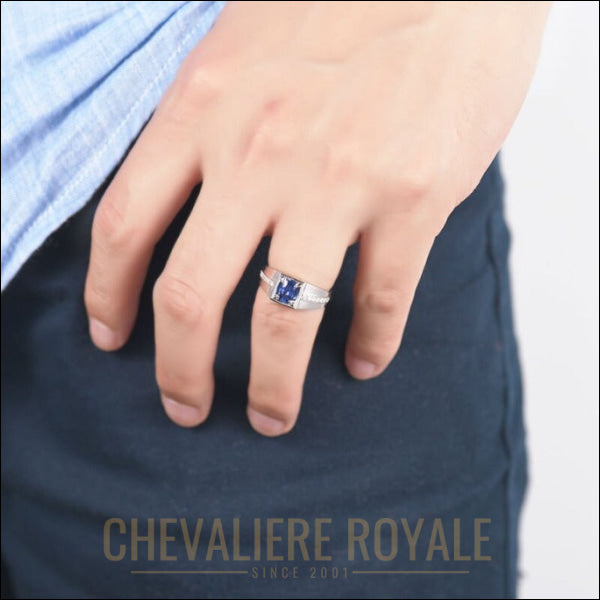 Chevaliere or blanc avec saphir bleu | Élégance et raffinement-Chevaliere Royale -275