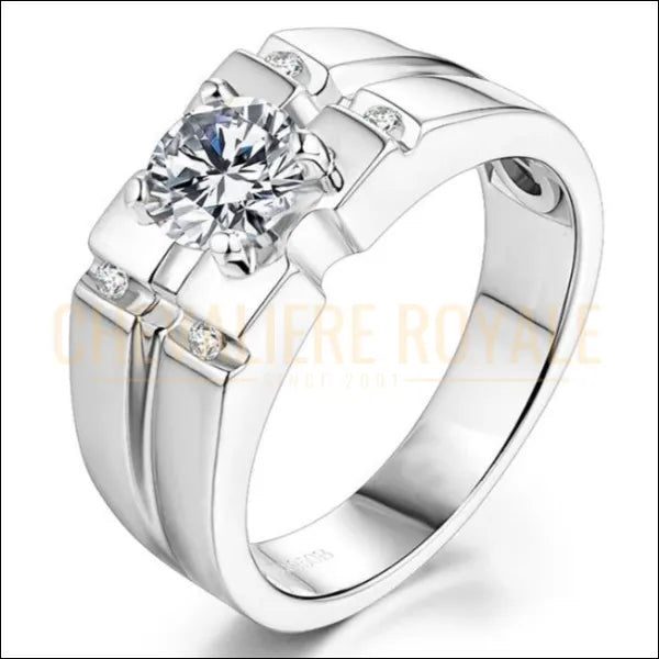 Bague chevalière de moissanite de forme ronde de 1,5 mm