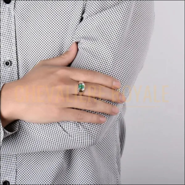 Bague chevalière homme: Pierre émeraude en or blanc 18k -2023