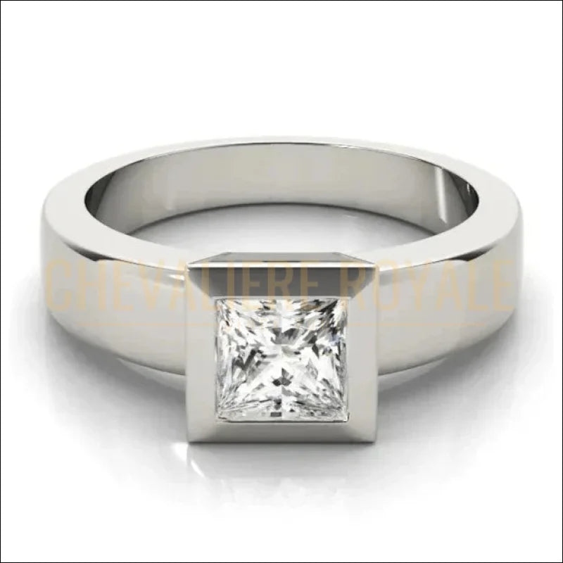  Bague Chevalière Femme avec Pierre Solitaire-Chevaliere Royale-1