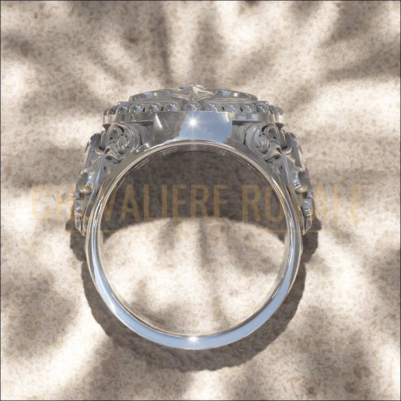 Bague Chevalière Fleur de Lys – Sculptée à la Main-Chevaliere-Royale-3214
