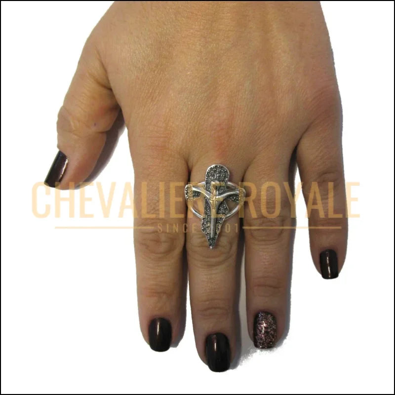 Bague Croix du Christ – Fabrication Artisanale pour Femme-Chevaliere-Royale