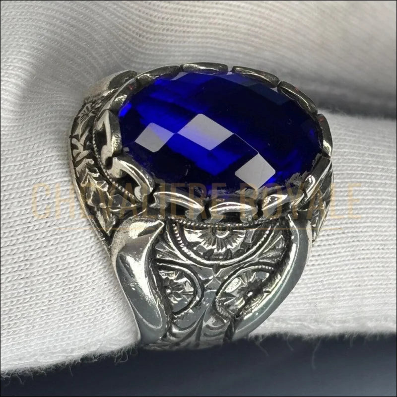 Bague-de-luxe-hommes-saphir-gravure-florale-bijoux-tendance-argent-massif-Chevaliere-Royale