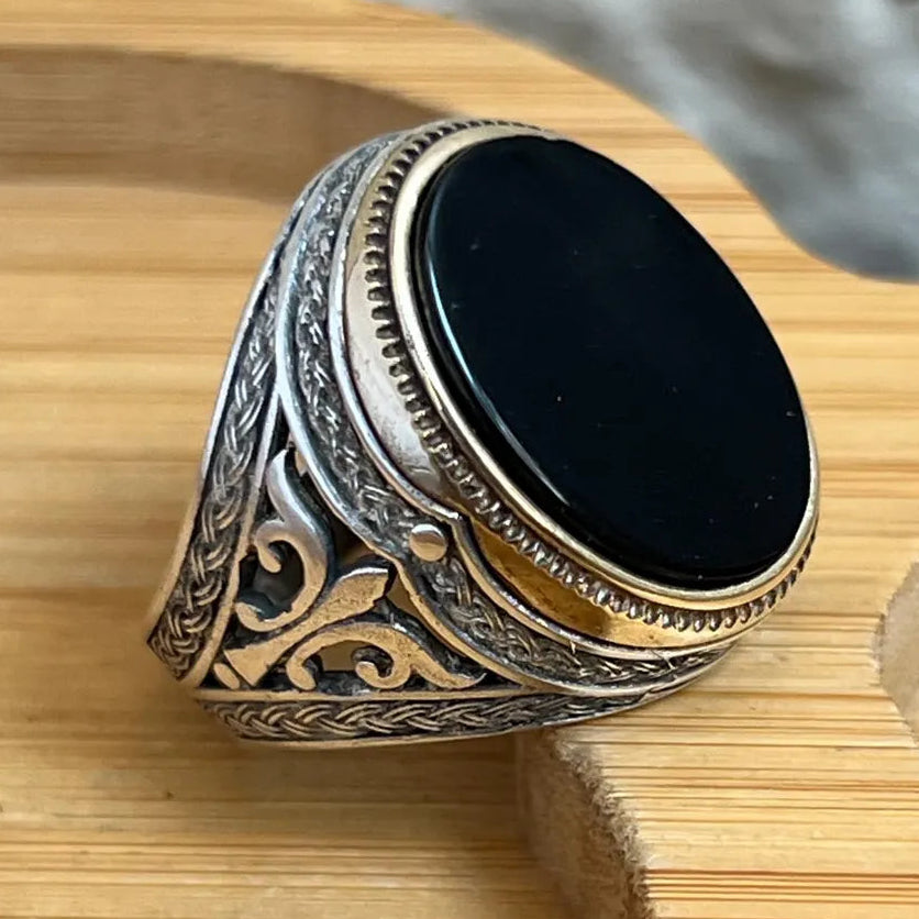 Chevalière homme argentée | Onyx noire | Motifs fleur de fly