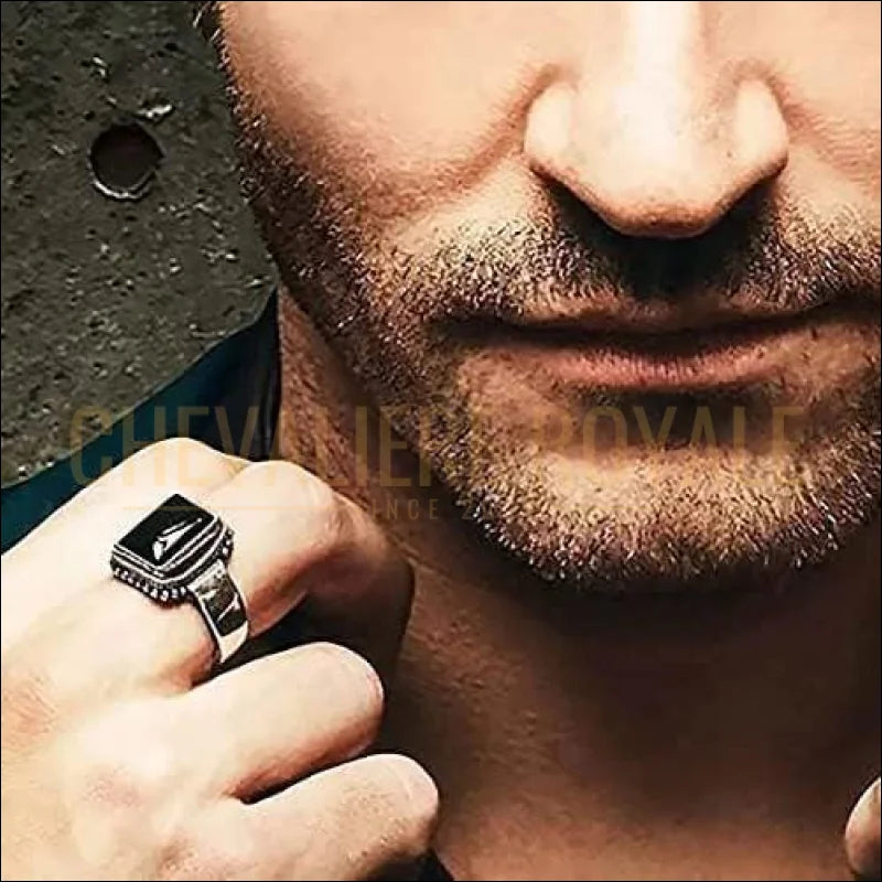 Bague-Lucifer-Onyx Noir–Chevalière-Lucifer-Morningstar-pour-hommes-chevaliere-royale-79