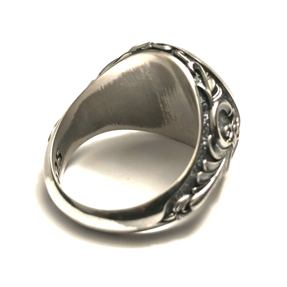 Chevalière Fleur de Lys – Élégance Médiévale