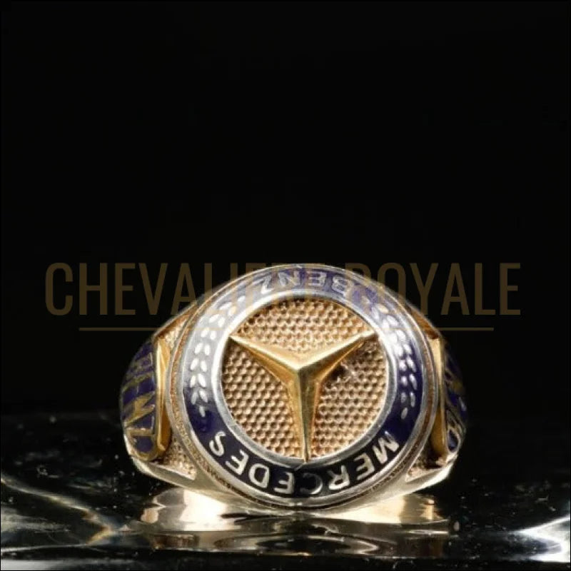 Chevalière Mercedes : un hommage intemporel- Chevaliere Royale - 
