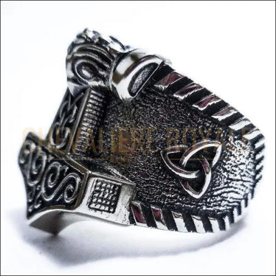 Chevaliere-argent-amulette-protection-marteau-Thor