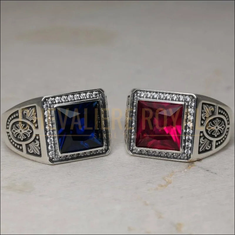 Bague Chevalière artisanale pour hommes une forte présence la pierre rouge et bleue 