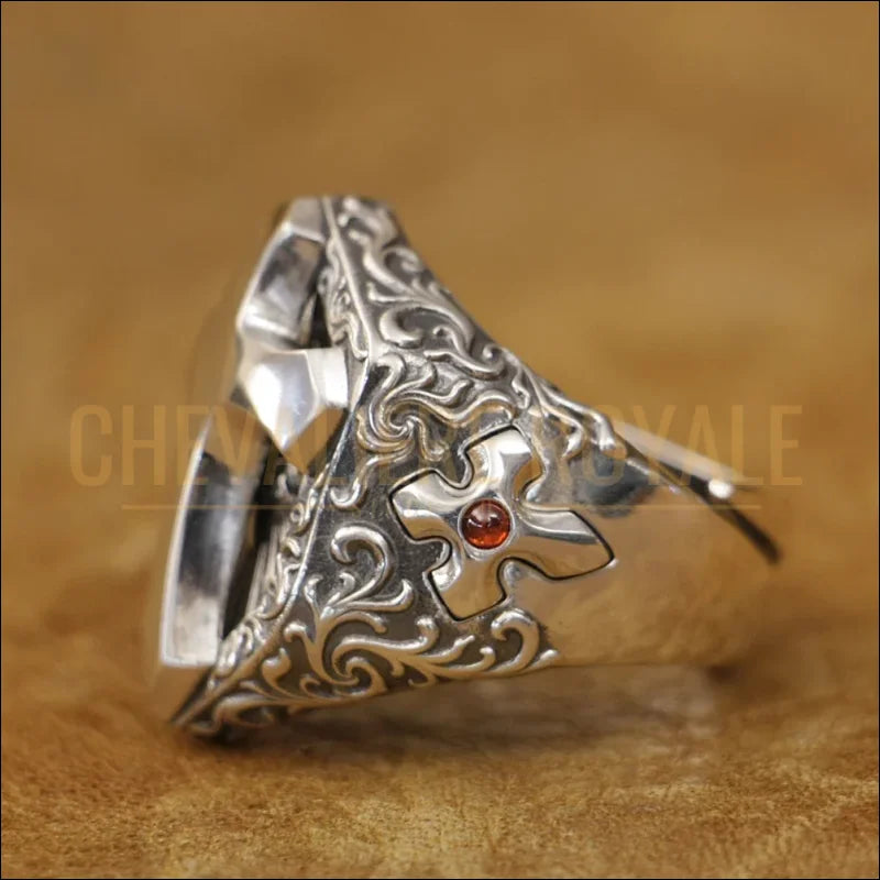Chevalière Catholique avec Croix Rayonnante – Argent Massif & Zircon-Chevaliere-Royale-1