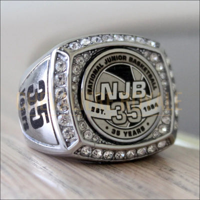 bague-de-club-personnalsiee-avec-logo-chevaliere-royale-1