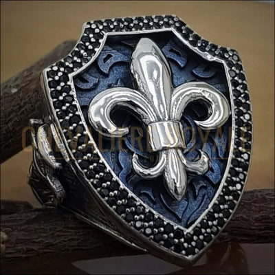 Chevalière homme de luxe bouclier fleur de lys argent 