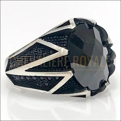 Chevaliere royale de stabilité et renfort en argent avec pierre onyx noir