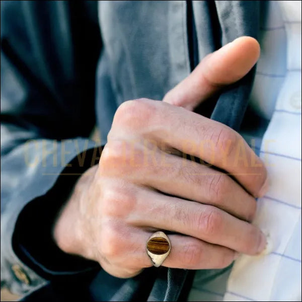 Chevalière d'Exception : Œil de Tigre Martelé en Or Jaune -Chevaliere Royale - 864