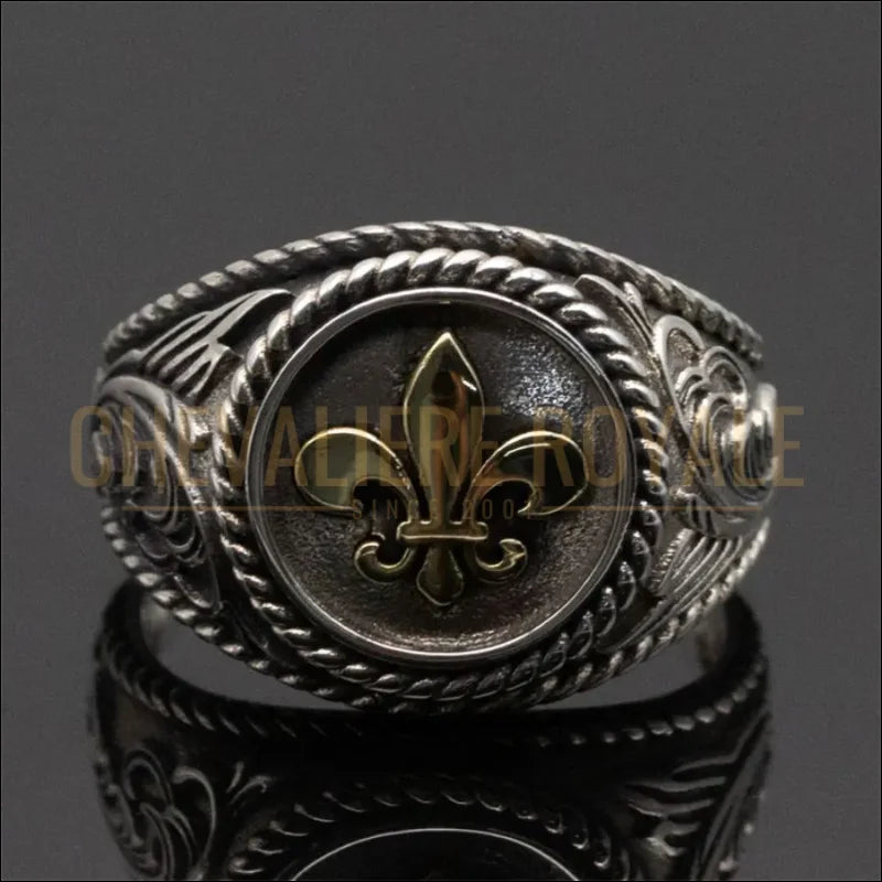 Chevalière en argent – fleur de lys dorée symbole noblesse