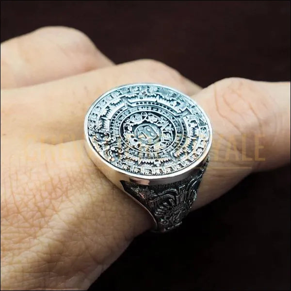 Bague Chevalière en argent massif du calendrier aztèque-maya