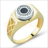 Chevalière en or jaune avec pierre d'onyx et zircons