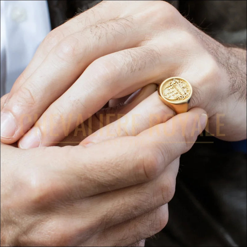 chevaliere-personnalisée-or-jaune-royale