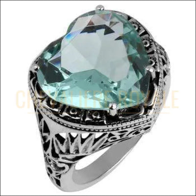 Chevalière femme en argent en forme de coeur pierre aigue-marine