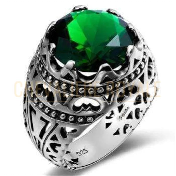 Chevalière femme en argent sublime émeraude hébergée au centre
