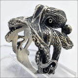 Chevalière femme homme en argent poulpe sculptée à la main