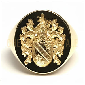 bague-gravure-heraldique-sur-mesure-en-or-jaune-18-carats-chevaliere-royale