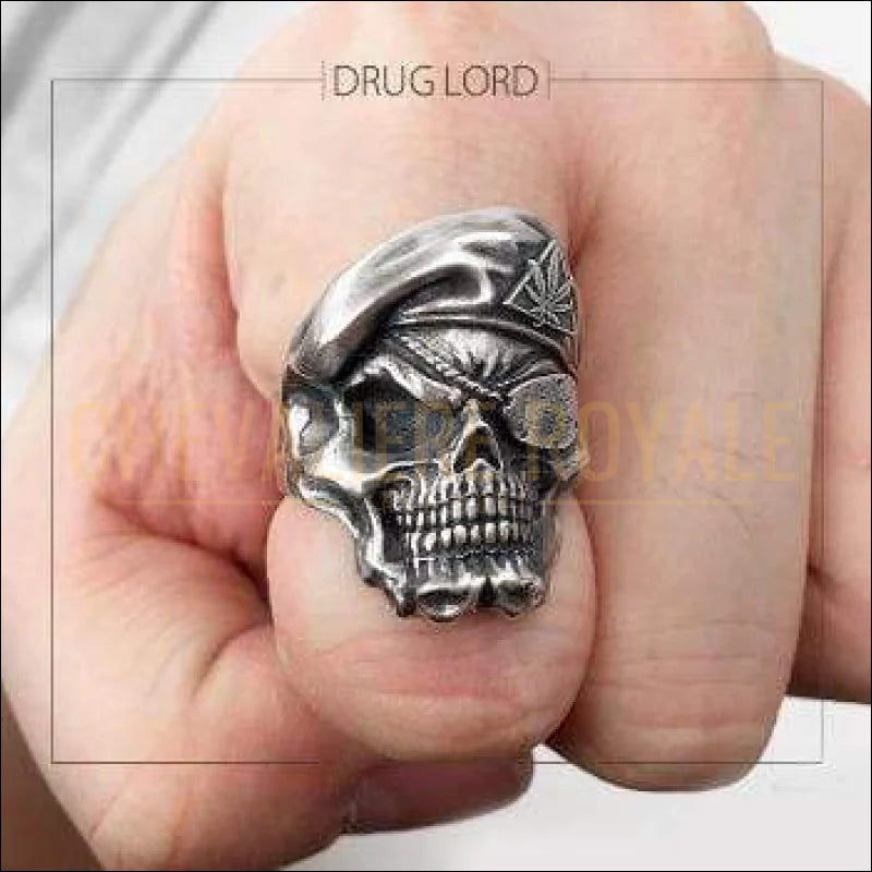 Chevaliere royale - bague homme acier style punk gothique pirate squelette de tête biker ps cher