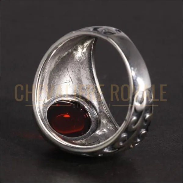 bague-chevaliere-homme-en-argent-avec-pierre-grenat-rouge