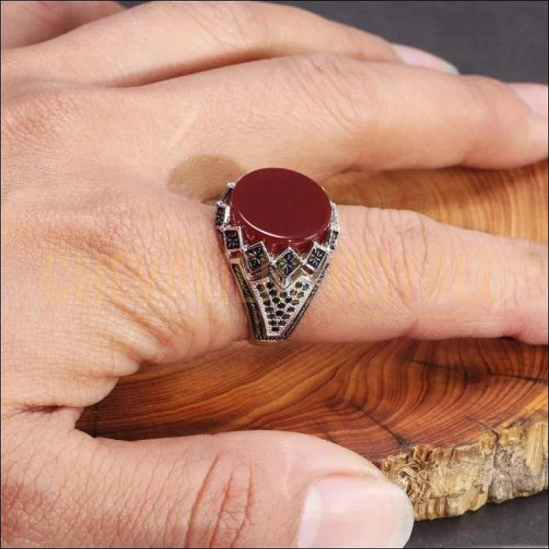 Chevaliere royale homme argent avec pierre agate couleur  rouge 