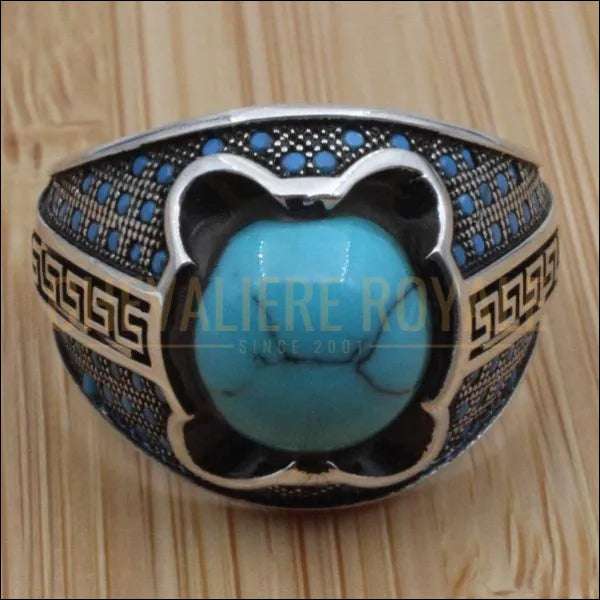 Bague Chevalière homme argent la vedette de la pièce la pierre turquoise