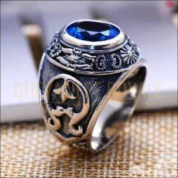 Chevaliere Royale bague homme argent avec pierre massif concept totem pierre pas cher