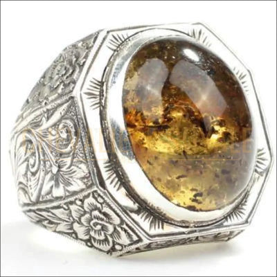 Chevaliere pour homme argent pierre l'ambre baltique gravée à la main