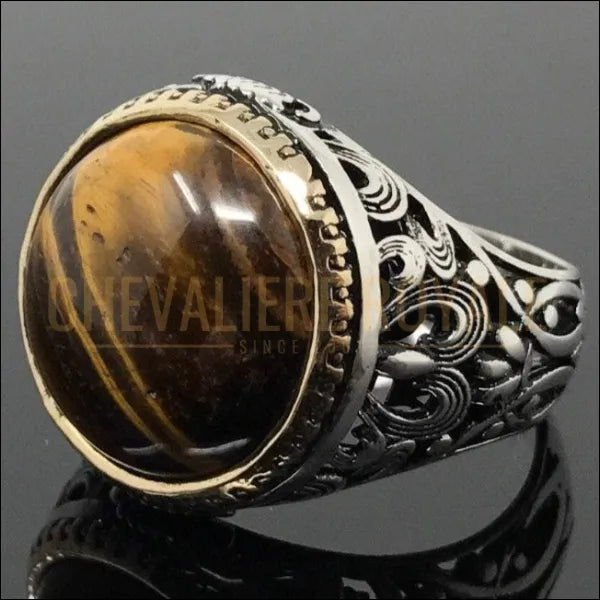 Bague chevalière pour homme avec l'œil de tigre d'un charme accrocheur