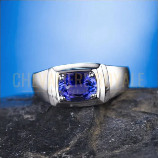 Chevalière Homme de Luxe en Or Blanc avec Tanzanite - Chevaliere Royale-