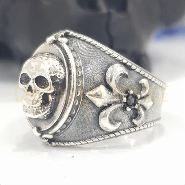 Chevalière Homme en Argent Massif : Bague "Memento Mori"-Chevaliere Royale-88