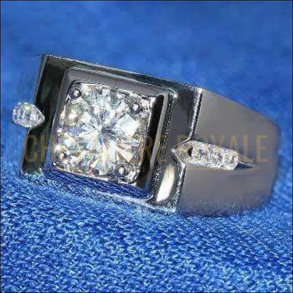 Chevalières Royale pour homme en argent pierre méticuleusement ouvragée bijou