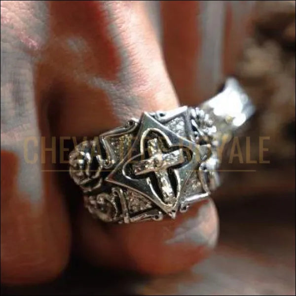 Chevaliere Homme En Argent Croix Plaquees Rhodium Chevaliere Royale