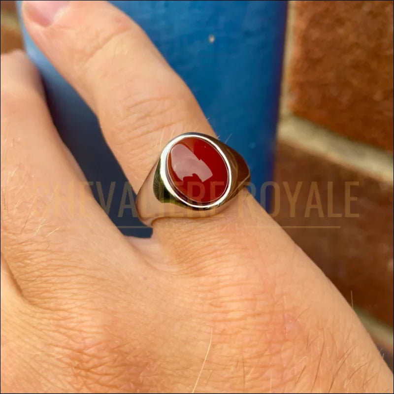 Chevalière homme épurée – argent massif & agate rouge