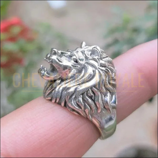 Chevalière homme lion féroce et agressive en argent 925