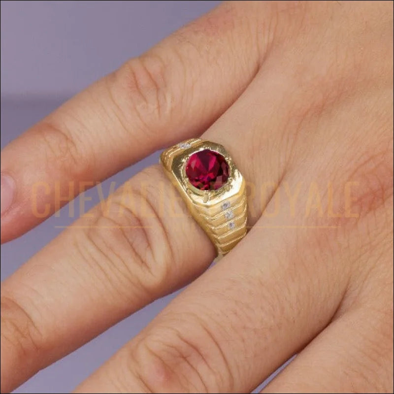 Chevalière de luxe homme or 10-14-18 carats avec un accent de rubis