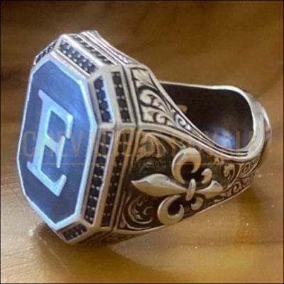 Chevaliere-personnalisable-argent-avec-la-fleur-de-lys
