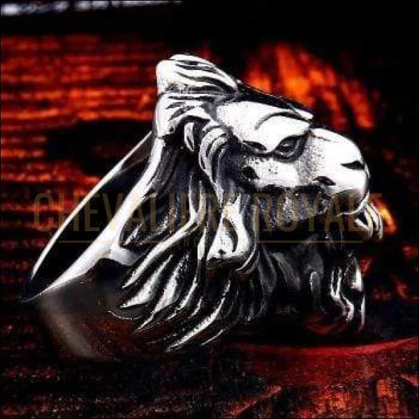 Chevaliere homme tete de lion style rock design incontournable