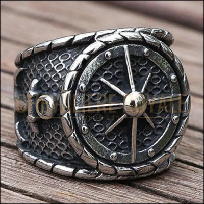 Chevalier homme acier nordique design marine boussole avec ancre style viking