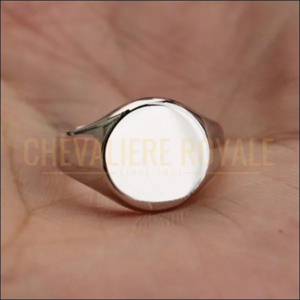 Chevalière personnalisable en argent sterling forme ronde gravée nom