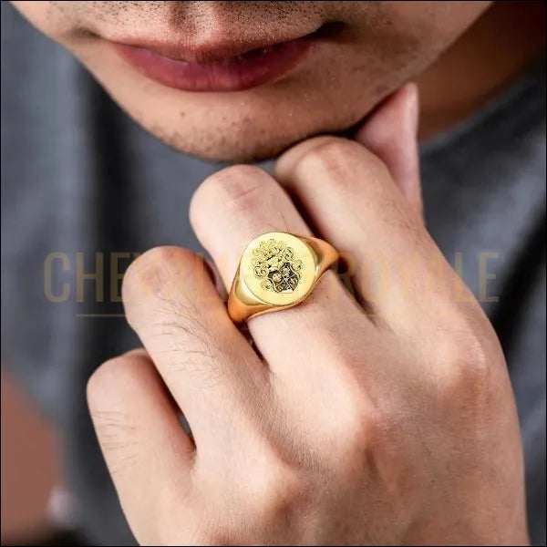 bague chevaliere pour hommes et femmes personnalisée avec initiales or plaquée 18 carats 